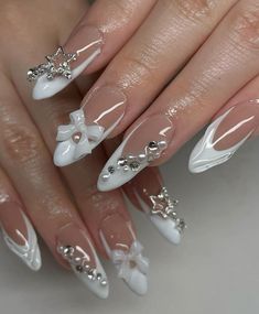 Nail Ideas Vintage, Silver Themed Nails, White Fairy Nails, White Angel Nails, White Gel X Nails, White Nail Designs Almond, White Junk Nails, White Almond Nails With Design, Seventeen Nails