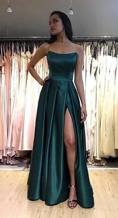 Winter Formal Dress, School Dance Dresses, Fashion School, Dress Winter, School Dance, Winter Formal