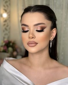 Makeup Eyeshadow Brown Eyes, Makeup Looks Winter, Glam Bride Makeup, Pretty Eye Makeup, Wedding Eye Makeup, Wedding Makeup For Brown Eyes, Eye Makeup Styles, Makijaż Smokey Eye, Eye Makeup Designs