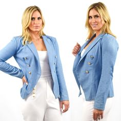 The ultimate summer denim jacket! The denim blazer is adorned with gold buttons Jeans Models, Scoop Neck Blouses, Blue Floral Blouse, Layered Shirts, Balloon Sleeve Blouse, Summer Denim, Denim Blazer, Satin Blouses