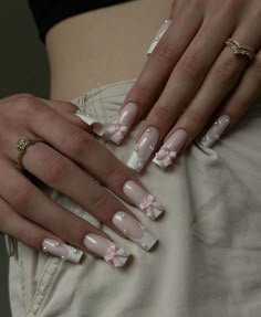 Nail Inspo Long Coffin, Cute Coffin Nail Ideas, Medium Long Nails Ideas, Nails French Tip With Design, Medium Nails Ideas, Easy Acrylic Nails, French Nails With Design, Nails With Design Ideas, Bow On Nails