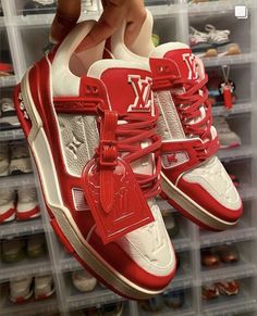 Zapatillas Louis Vuitton, Sneaker Closet, Trendy Shoes Sneakers, Preppy Shoes, All Nike Shoes, Shoes Outfit Fashion, Lv Shoes, Cute Nike Shoes, Fresh Shoes