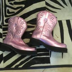 John Fluevog X Anna Sui Metallic Pink Leather Cowboy Boots Size 13w 11m Brand New Has Slight Dent On Top Of Boot Which Came Like That Should Disappear Once On The Foot Better Fits Size 12w Can Provide Another Box And Sleeper Bag Sold Out Size F-Shoe Hi Ankle Cowboy Platform Cowboy Ankle Boot Lookin’ For A Rootin’-Tootin’ Good Time? Well, Count Your Lucky Stars And Look No Further Than The Ankle Cowboys. With Intricate Star Embroidery And Smooth Leather Piping, These Platform Cowboy Boots From Th Platform Cowboy Boots, Count Your Lucky Stars, Rootin Tootin, John Fluevog Shoes, Ankle Cowboy Boots, Cowboy Ankle Boots, John Fluevog, Star Embroidery, Leather Cowboy Boots