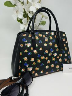 Coach Carryall Crossbody Margot Small Tea Rose Floral Print Bag  In Black & Multicolor Floral  Style # 57629  Condition is New with tags. 100% Authentic Purchased In A COACH Store Gift Receipt Upon Request Thank You For Looking!! Coach Floral Print Bags For Everyday Use, Designer Bags With Floral Print For Shopping, Designer Black Bags For Spring, Coach Carryall, Pretty Purses, Coach Store, Tea Rose, Tea Roses, Floral Style