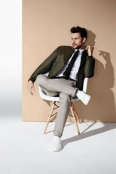 Photoshoot Studio, Studio Photoshoot, Boy Poses, Linen Suit