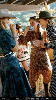 Western Theme Dress, Boho Western Rehearsal Dinner, Western Event Outfit, Cowgirl Outfits Wedding Guest, Austin Wedding Guest Outfit, Country Couture Outfit, Mountain Wedding Outfit Guest, Mountain Formal Wedding Guest Attire, Elevated Cowboy Wedding