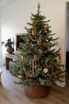 a decorated christmas tree in a living room