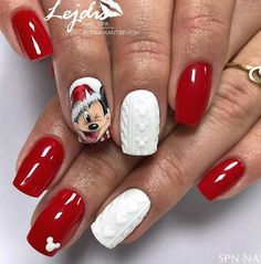 Coral Gel Nails, Disney Christmas Nails, Disney Acrylic Nails, Mickey Nails, Mickey Christmas, Disney Nails, Winter Nail Art, Mickey Mouse Ears, Nail Studio