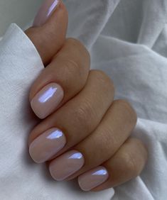 Spring Nail Trends, Nails Spring, Metallic Nails, Neutral Nails, Hot Nails, Chic Nails, Manicure E Pedicure, Chrome Nails