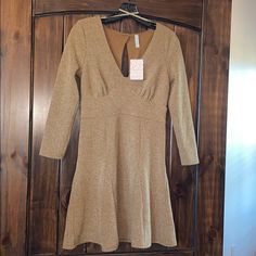 Nwt, Nice Fit Casual Long Sleeve Gold Dress, Casual Gold Long Sleeve Dress, Gold Stretch Dress For Fall, Casual Gold Dress For Fall, Free People Adella Dress, Free People Slip Dress, Floral Spaghetti Strap Dress, White Short Sleeve Dress, Plunge Mini Dress