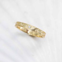 Diamond Vintage Wave band in 18K Treasure Gold Luxury Timeless Engraved Diamond Ring, Date Engraved Wedding Band, Luxury Engraved Classic Diamond Ring, Engagement Ring With Engraved Band, Wedding Rings With Color, Old Wedding Rings Vintage, Artsy Wedding Rings, Carved Wedding Band, Art Deco Gold Ring