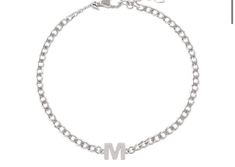 "NEW NEW NEW Customized initial bracelet on a cute curb link chain Available in silver and gold! Perfect gift for anyone!! This bracelet is: -sterling silver -14K gold plated -stamped 925 -7.25\"+0.75\" extension **In the \"letter to seller\" section please include your email address** Free shipping in the US!! If you have questions please don't hesitate to ask. Happy shopping!!" Diamond Cufflink, Charm Choker Necklace, Family Necklace, Initial Bracelet, Custom Initials, Charm Rings, Cute Necklace, Cuban Link Chain, Evil Eye Bracelet