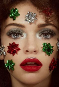 Christmas Editorial, Jamie Nelson, 70s Makeup, Christmas Makeup Look, Avant Garde Makeup, Beauty Products Gifts, Christmas Shoot, Fotografi Digital, Shotting Photo