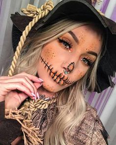 #halloween #halloweencostumes #halloweenmakeup #halloweenmaquiagem #halloweenfantasias #diy Halloween Party Makeup, Scarecrow Halloween Makeup, Scarecrow Makeup