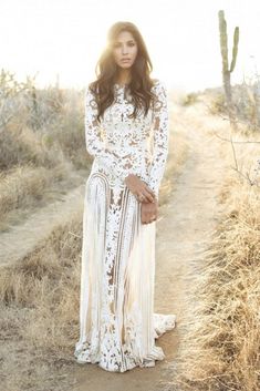 Mermaid Ideas, Boho Mode, Boho Styl, Lace Wedding Dress With Sleeves, Francoise Hardy, Stil Boho, Chanel Couture, Mode Boho, Dresses Mermaid