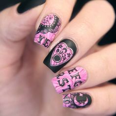 Ouija Nails, Graveyard Nails, Magical Nails, Black Halloween Nails, Nail Art Halloween, Holloween Nails