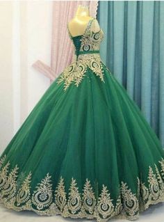 Gold Prom Dresses Long, Green Ball Gown, Gold Prom, Gold Prom Dresses, Green Tulle, Corset Dress Prom, Prom Dresses Gowns, Dresses Quinceanera, Clothes Boutique