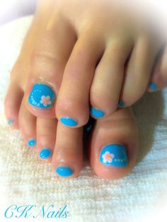 Coral Pedicure, Pedicure Blue, Blue Pedicure, Toenail Art Designs, Sky Blue Nails, Toenail Art, Mani Pedi Ideas, Summer Toes