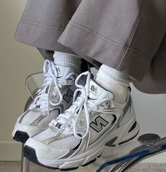 Outfit New Balance, 00s Mode, Pastel Outfit, Shoe Inspo, Aesthetic Shoes