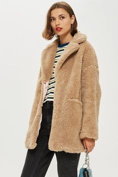 15 Teddy Bear Coats For Autumn | sheerluxe.com Bear Styles, Teddy Bear Coats, Clueless Fashion, What Should I Wear Today, Teddy Bear Coat, Bear Coat, Teddy Coat, Outwear Jackets