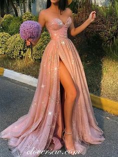 Split Prom Dresses, Prom Dresses Long Pink, Formal Wedding Guests, Pink Bridesmaid Dress, Strapless Prom Dresses, Prom Dress Ideas, Stunning Prom Dresses, Pink Prom Dress, Sweetheart Prom Dress