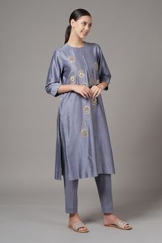 Steel grey kurta with placement floral embroidery. Paired with a pant. - Aza Fashions Grey Kurta, Women Kurta, Straight Kurta, Steel Grey, Set Women, Pant Set, Aza Fashion, Floral Embroidery, Pants Set