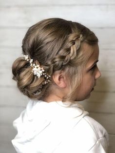 Hair Styles For Junior Bridesmaid, Junior Bridesmaid Braided Hairstyles, Flowergirl Hairstyle Braid Updo, Wedding Hairstyles Junior Bridesmaid, Little Flower Girl Hair Styles, Junior Bridesmaid Updo, Kids Flower Girl Hairstyles, Girls Bridesmaid Hair, Communion Updo Hairstyles