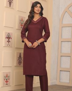 CATALOG: 15039
Attrective These Party Wear Kurti With Bottom in Fine Colored.These Kurti And Bottom Are Fabricated On Rayon.Its Beautified With Designer Embroidery Work.

Just click on the link for any assistance: https://wa.me/919409462680

#ShortKurti #CasualWear #Fancy #Ethnic #Designer #Kurti #ShortKurti #Smart #Dress #Saree #SalwarKameez #EthnicDress #LoveForEthnic #FestiveWear #Shopping #Family #Gift #Girlish #Wedding #Function #Party #HerDress #Wardrobe #bollywoodstylefile #Gowns #Read...