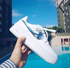 Ukiyo E Art, Sneakers Shoes For Men, Custom Sneakers Nike, Sneakers Art, Air Force 1 Sneakers, Painted Nikes