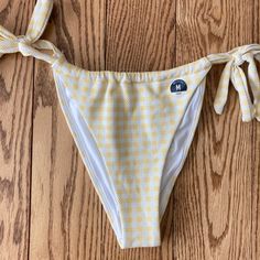 Size Medium, New Without Tags. Bought To Go With An Existing Top But The Yellows Didn’t Quite Match. Never Tried On. Gingham Print. Gingham Tie-side Bottom Swimwear, Gingham Tie-side Beachwear Swimwear, Gingham Tie-side Swimwear, Summer Gingham Swimwear With Tie-side Bottom, Summer Gingham Tie-side Swimwear, Gingham Beachwear Bottoms For Summer, Summer Beachwear Gingham Bottoms, Summer Gingham Bottoms For Poolside, Summer Gingham Beachwear Bottoms