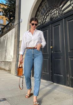 Jeans Reto, Casual Chic Outfits, Outfits Con Jeans, Simple Casual Outfits, Outfit Combos, Look Jean, Casual Outfit Inspiration, 2024 Style, Casual Chic Outfit