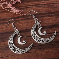 Crescent Earrings, Moon And Star Earrings, Crescent Moon Earrings, Grunge Vintage, Crescent Moon Necklace, Moon Jewelry, Gothic Style, Moon Earrings, Samhain