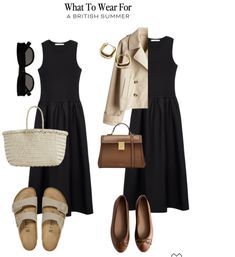 Italy Travel Outfit, Timeless Outfits, Well Dressed Women, Trip Outfits, Black Dress Outfits, Clothing Trends, Teacher Style, 28 Days, Grand Tour