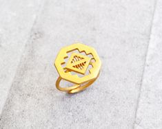 Aztec Ring/Octagon Ring/Incas Ring/Honeycomb Jewelry/Geometric Ring/Geometric Jewelry/Aztec Jewelry/Ethnic Jewellery/Ethnic Jewelry/Boho Ring/Bohemian Ring/Bohemian Jewelry/Modern Jewelry Handmade Geometric Ring Inspired by Ethnic Cultures of central and south America such as Aztecs, Maya and Incas. With an added modern and minimalistic touch to make this piece of jewelry a unique element of your everyday life. Every piece of our Ethnic Collection is a great gift idea inspired by geometry, inspi Aztec Rings, Honeycomb Jewelry, Aztec Jewelry, African Gifts, Front Back Earrings, Geometric Ring, Bohemian Rings, Silver Bars, Geometric Jewelry