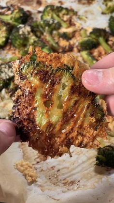 Broccoli Smash, Healthy Veggie Sides, Christmas Sides Dishes, Healthy Broccoli Recipes, Livingood Daily, Smashed Broccoli, Healthy Tasty Recipes, Broccoli Recipes Side Dish, Broccoli Dishes