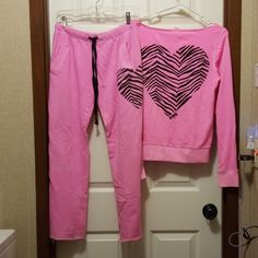 Victoria Secret Pant Boyfriend Size Small Color Pink Has Front Pockets Pic 3 Has A Small Bleach Stain Bottom Has Been Cut 341/2 Around There Top Shirt Size Small Color Pink Has Kangaroos Pocket Please No Swap No Trade Victorias Secret Set, Victoria's Secret Pink, Victoria Secret, Secret Pink, Victoria Secret Pink, Pink Ladies, Top Shirt, Bleach, Victoria's Secret