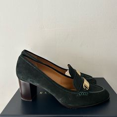 $695 Ralph Lauren Purple Label Eline Dark Green Suede Leather Pumps New In Box Please See Pictures For Condition Of Shoe Size 39 B Elegant Green Loafers For Business, Elegant Green Loafers For Formal Occasions, Elegant Green Formal Loafers, Luxury Green Loafers For Formal Occasions, Luxury Leather Loafers With Block Heel, Luxury Green Loafers, Luxury Green Loafers For Work, Luxury Green Loafers For Office, Luxury High Heel Loafers For Evening