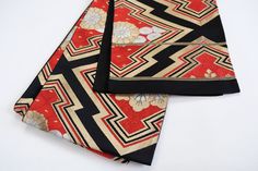 "♥ Japanese Obi Sash ♥  Obi is a traditional sash for kimono outfits.  They can also be used as decorative wall hangings or table runners. ♥ Approximate Size & Condition ♥ It's patterned along 60% of its length on one side.  In great condition. Obi Length  406 cm / 159.8\" Obi Width  30 cm / 11.8\" Weight  835 g Please note that: * colors may vary in different types of lighting and with different monitor settings." Obi Create, Decorative Wall Hangings, Kimono Accessories, Obi Kimono, Obi Sash, Kimono Outfits, Japanese Obi, Kimono Obi, Kimono Outfit