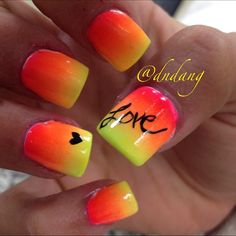 so tropical! Bright Nails, I Love Nails, Neon Nails, Fancy Nails, Nail Arts, Creative Nails, Manicure E Pedicure, Nail Polishes