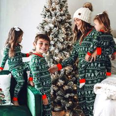 Portrait of a picture displaying Green Christmas Pajamas Family Matching Set product. Family Matching Pajamas, Matching Family Christmas Pajamas, Outfit Baby Girl, Family Pajama Sets, Matching Pjs, Family Look, Matching Christmas Pajamas, Christmas Pajama Set, Baby Jumpsuit