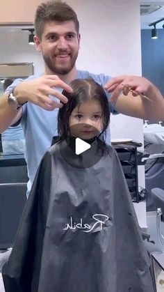 Haïr Cut For Baby Girl, Haircut For Baby Girl Short Hair, Baby Girl Short Haircut, Girl Baby Haircut, Baby Girl Haircut Styles, Toddler Girl First Haircut, Baby Girls Haircut, Toddler Curly Haircut, Baby Haircut Girl