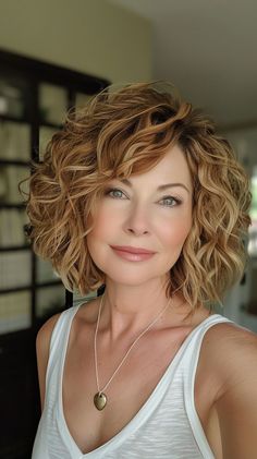 Older Woman Curly Hair, Natural Curly Hair Cuts, Medium Length Curly Hair, Haircuts For Medium Length Hair, Haircuts For Women Over 50, Curly Hair Photos, Hairstyles For Women Over 50, Haircuts For Curly Hair, Curly Hair Women