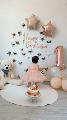 Baby First Birthday Themes, Baby Birthday Photoshoot, Baby First Birthday Cake, Happy Birthday Decor, Baby Birthday Decorations, Baby Birthday Themes, Simple Birthday Decorations, 1st Birthday Themes, First Birthday Party Themes