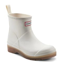 Brand New Women’s Size 7, 38eu. The Only Short White Hunter Boots To Be Made. Sold Out On Their Website White Hunter Boots, Hunter Short Rain Boots, Womens Hunter Boots, Hunter Refined, Short Rain Boots, Ankle Rain Boots, Hunter Rain Boots, Hunter Shoes, Swim Shoes