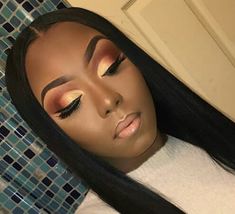 Makeup for black women Makeup Ideas For Black Women, Eye Makeup Glitter, Maquillage Yeux Cut Crease, Makeup For Black Skin, Women Lipstick, Best Eyeshadow, Black Women Makeup, Braut Make-up