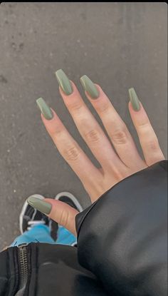 Nail Inspo Sage Green, Pretty Nails Aesthetic, Sage Green Nails, Green Acrylic Nails, Nails Pretty, Square Nail Designs, Green Nail Designs, Baddie Nails, Aesthetic Nails