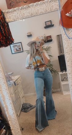 Traje Cowgirl, Cute Western Outfits, Estilo Cowgirl, Trajes Country, Cute Cowgirl Outfits, Casual Country Outfits, Cowgirl Style Outfits, Moda Country, Southern Outfits