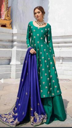 Combination Dresses, Simple Pakistani Dresses, Designer Party Wear Dresses, Stylish Dress Book, Pakistani Dress Design, Indian Designer Outfits, Anarkali Dress, Manish