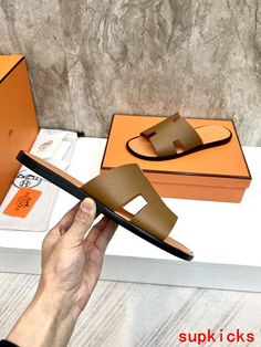 Size: 35-47 It comes with Dust box, Care manual, Tag, and Paper bag.Size Guide: Leather Slippers For Men, Men Slippers, Material Things, Leather Slippers, Men's Footwear, Mens Slippers, Size Guide, Shoes Mens, Paper Bag