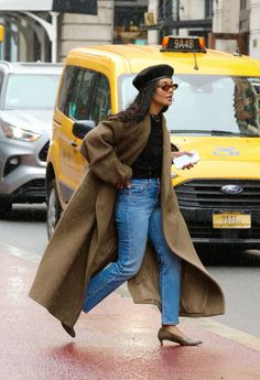 Tessa Thompson Aesthetic, Tessa Thompson Street Style, Tessa Thompson Style, Netherlands Style, Virtual Wardrobe, Tessa Thompson, Style Muse, Outfit Formulas, Virtual Stylist